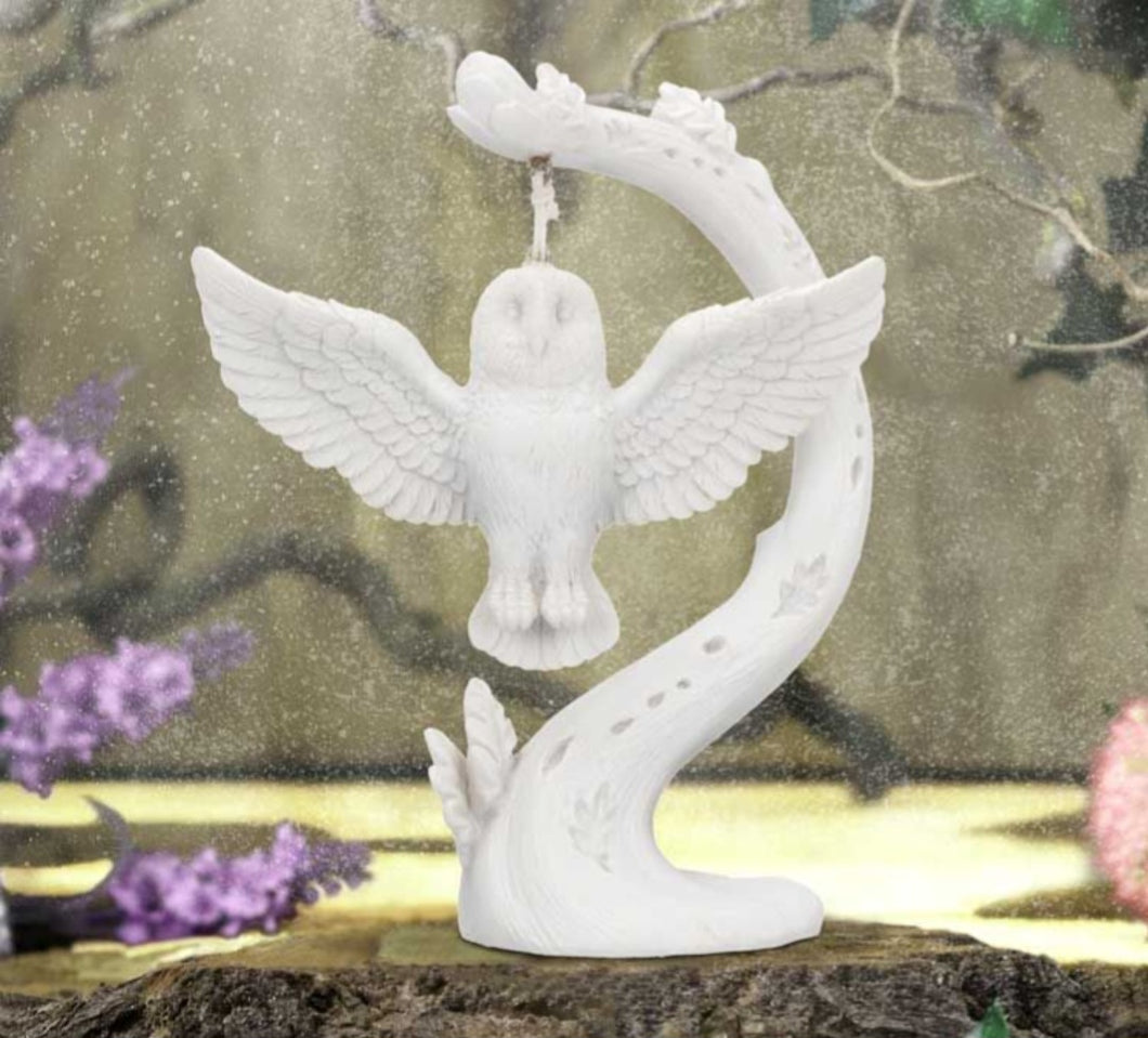 Owl figurine 'flight'