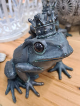 Load image into Gallery viewer, Frog with crown
