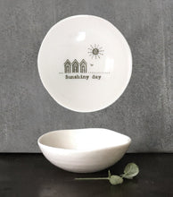 Load image into Gallery viewer, East of India Porcelain ring dish

