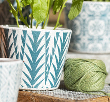 Load image into Gallery viewer, Old Style Dutch Pots patterned teal
